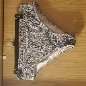 Xhiliration High Waisted Bikini Bottom; Black & White Snake Pattern; Size 14W